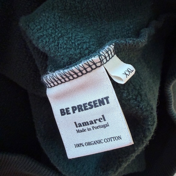 Lamarel Signature Green Oversized Sweatshirt - Picture 8 of 8